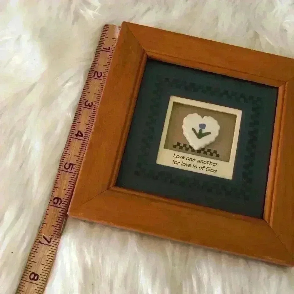 VTG Primitive Wooden Frame with Quote 